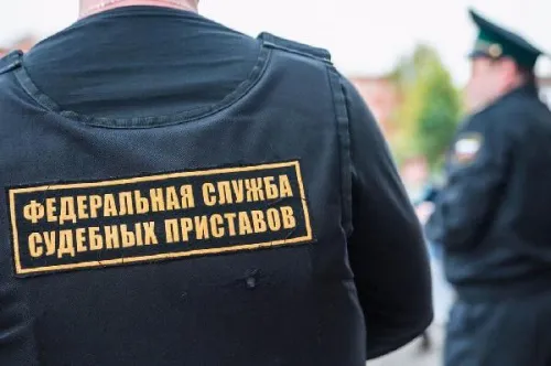 Имеют ли право приставы удерживать денежные средства с кредитного счёта по другому долгу?
